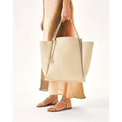 Sandaler^Kazar farvede sandaler dekoreret med flettet rem Beige