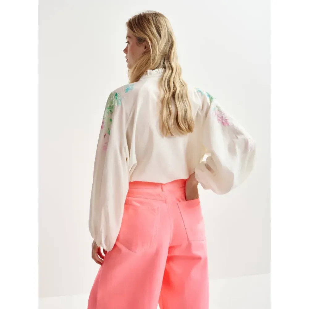 Bluser & Skjorter^Essentiel Antwerp Bluse med blomsterbroderi Hvid