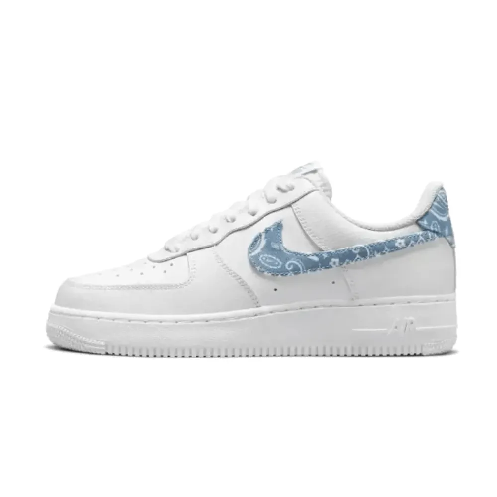 Sneakers<Nike Essential White Worn Blue Paisley Sneakers Hvid