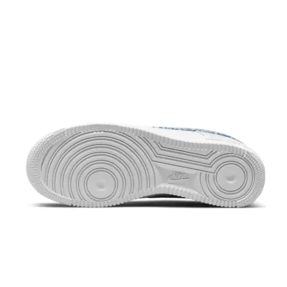 Sneakers<Nike Essential White Worn Blue Paisley Sneakers Hvid