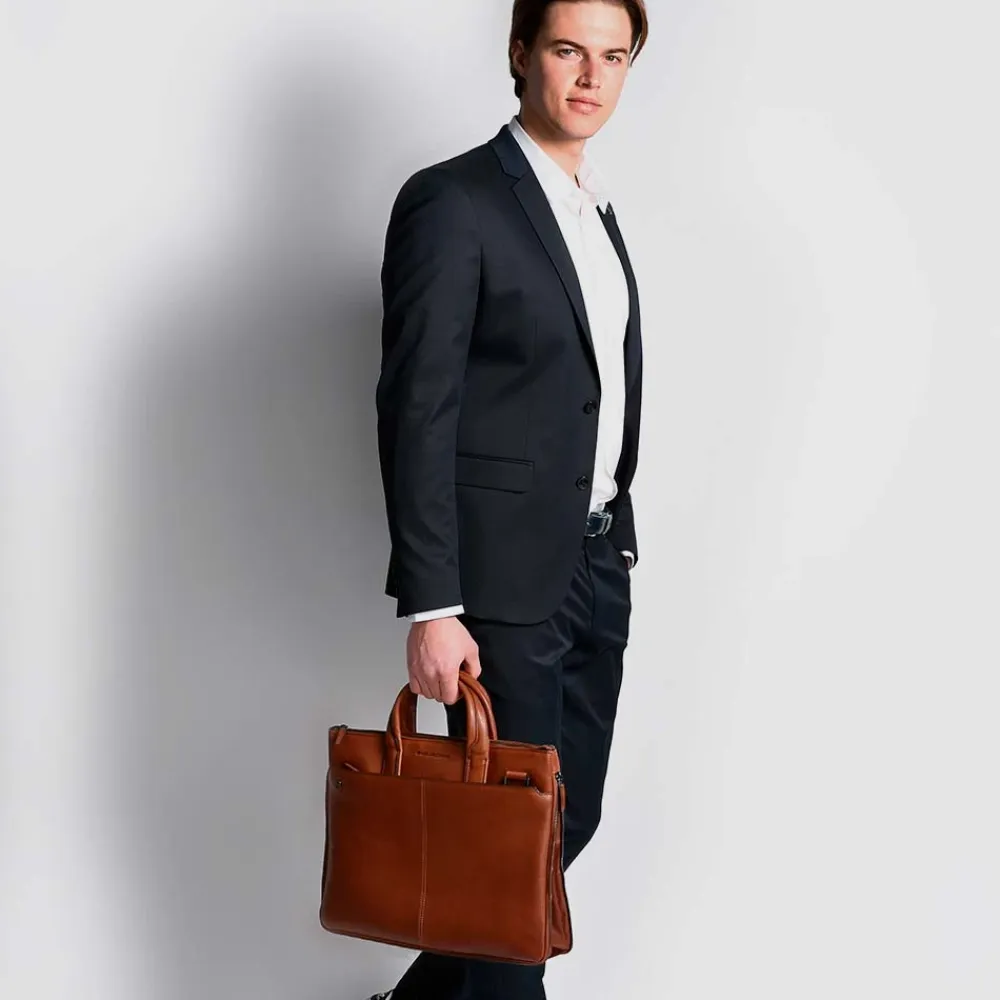 Laptop Tasker^Piquadro Expandable, slim laptop bag 15,6 Brun