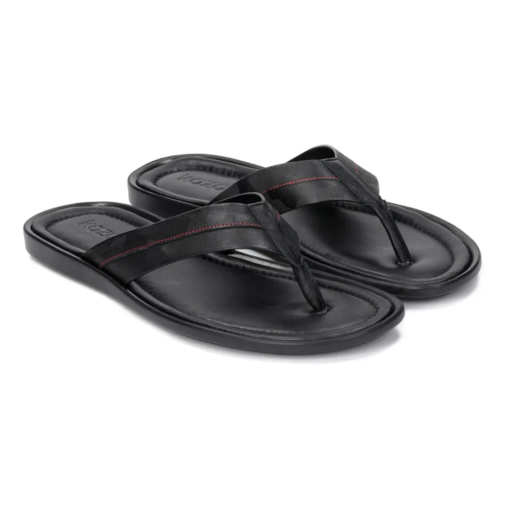 Sandaler<Kazar Herre e flip-flops.Dette produkt er stort i størrelsen. Sort