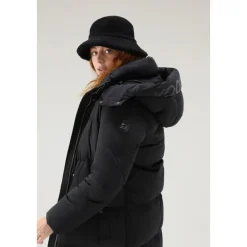 Frakker<Woolrich Hollow Lang Parka med Street Style Detaljer Sort