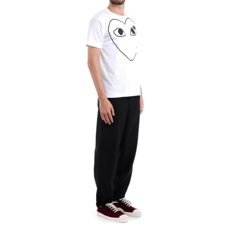 T-Shirts<Comme des Garçons Play Bomuld Hjerte Front T-Shirt Hvid