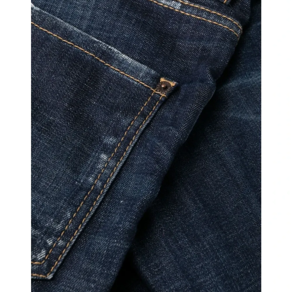 Jeans<Dsquared2 Jeans med bleget effekt og frontknap Blå