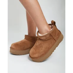 Støvler<UGG Klassiske Ultra Mini Platformstøvler i Brun
