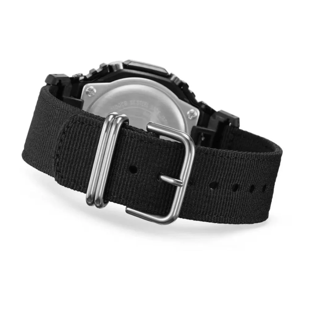 Ure^Casio Moderne stofrem Quartz ur med LED Sort