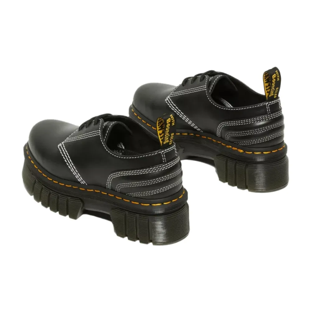 Snøresko^Dr. Martens Quiltede Platform Sko Sort