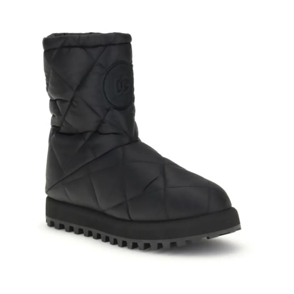 Vinterstøvler<Dolce & Gabbana Quiltede støvler med diamantmønster Sort