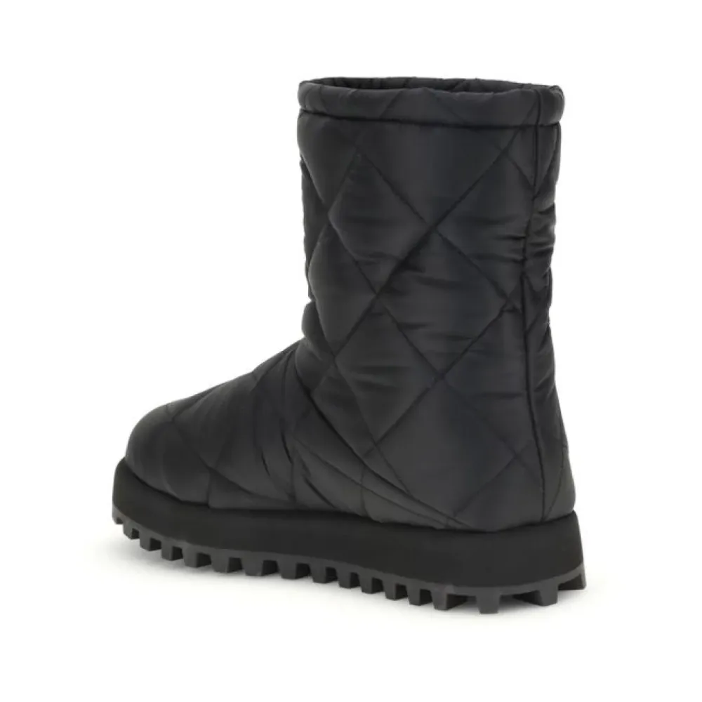 Vinterstøvler<Dolce & Gabbana Quiltede støvler med diamantmønster Sort