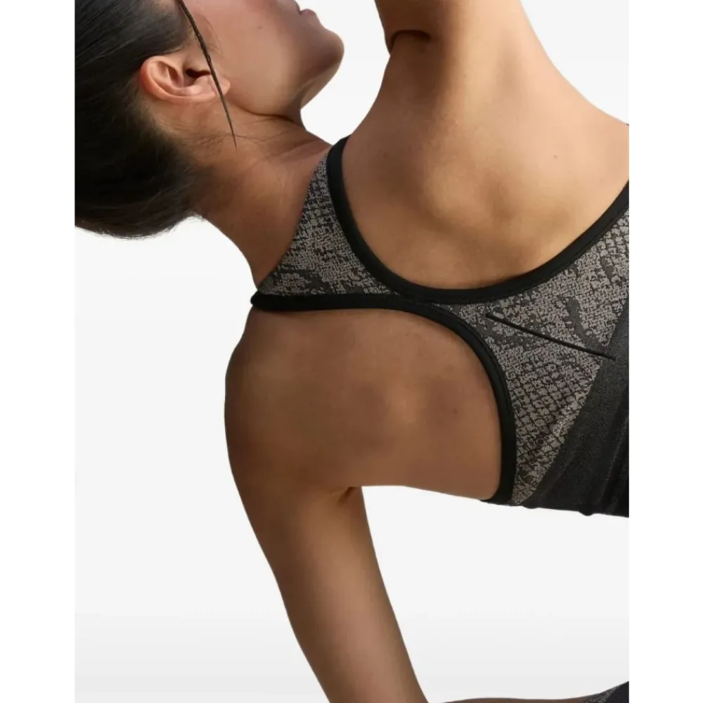 T-Shirts & Toppe^Adidas by Stella McCartney Stilfuld Sports BH til kvinder Sort