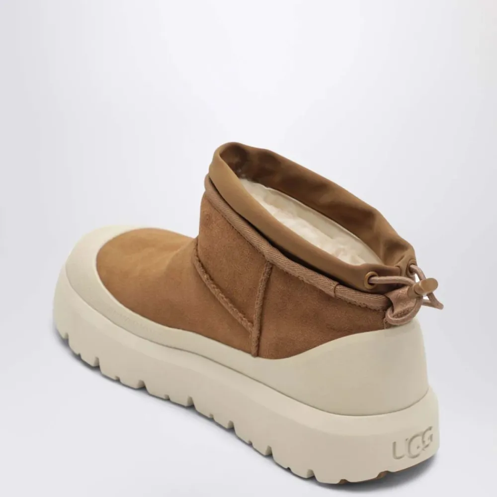 Vinterstøvler^UGG Stivale Basso Brun