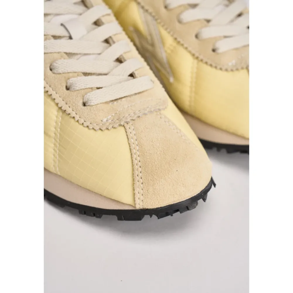Sneakers<MOA - MASTER OF ARTS Suede Sneakers Gul