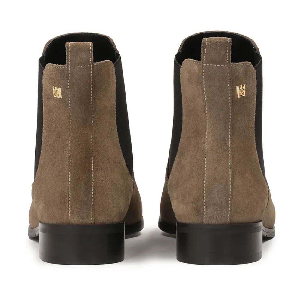 Chelsea Boots<Kazar Taupefarvede ruskindsslippers Beige