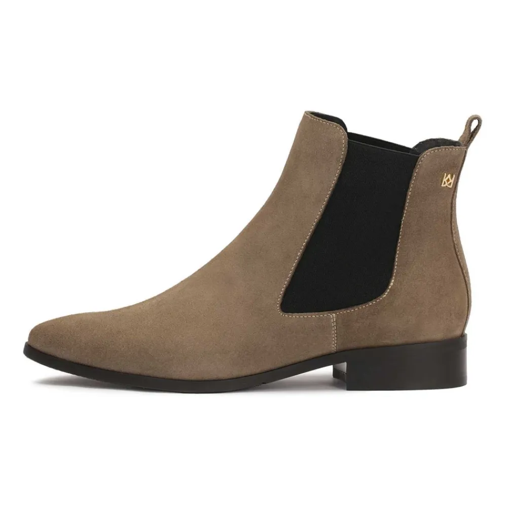 Chelsea Boots<Kazar Taupefarvede ruskindsslippers Beige