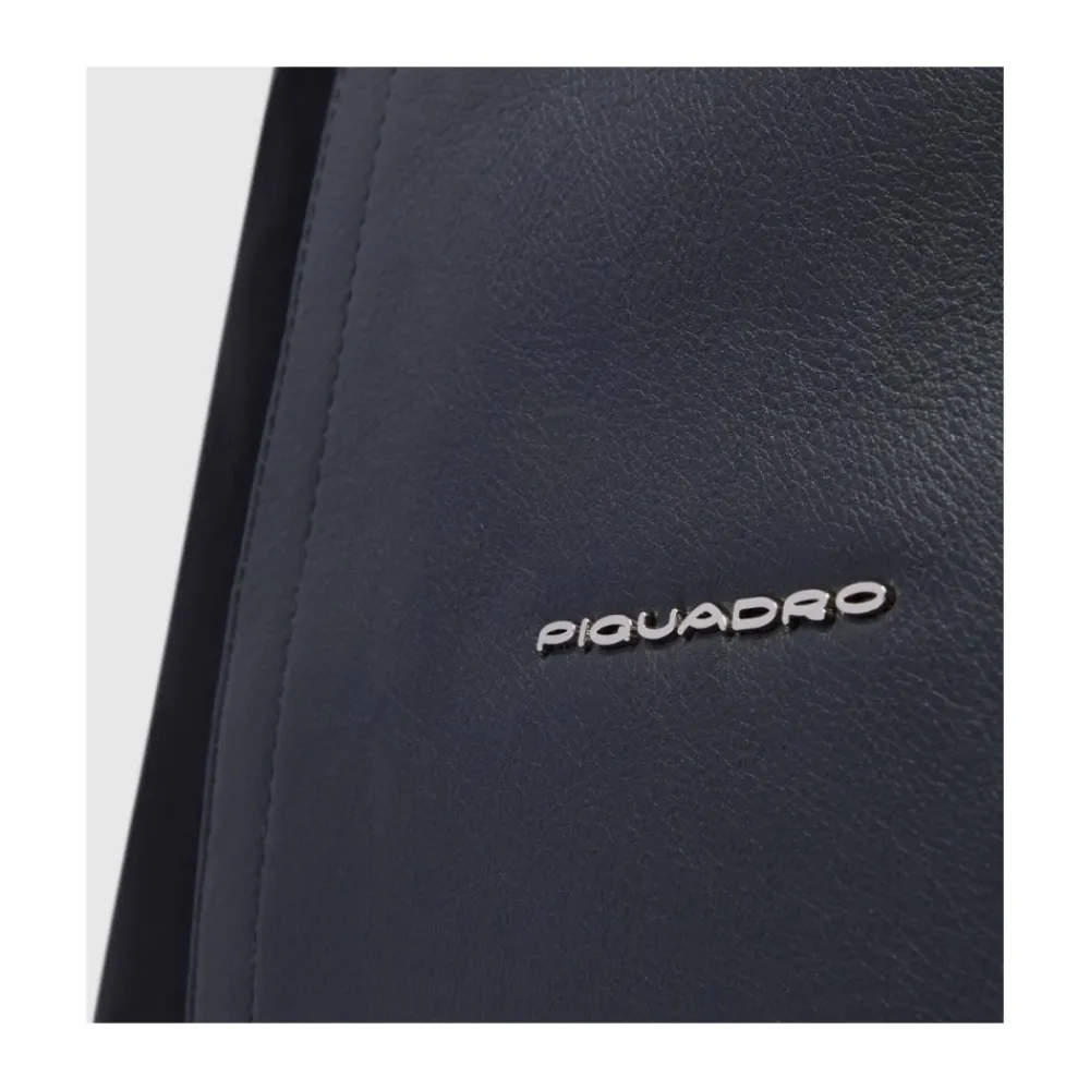 Laptop Tasker^Piquadro Women's computer tote with iPad® compartment, RFID and shock absorbing protection Sort