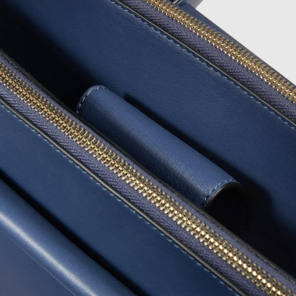 Laptop Tasker<Piquadro Women's laptop and Pad® bag with two dividers,RFID and shock absorbing protection Blå
