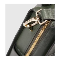 Laptop Tasker^Piquadro Women's laptop bag with iPad® compartment, shock absorbing and RFID protection Grøn