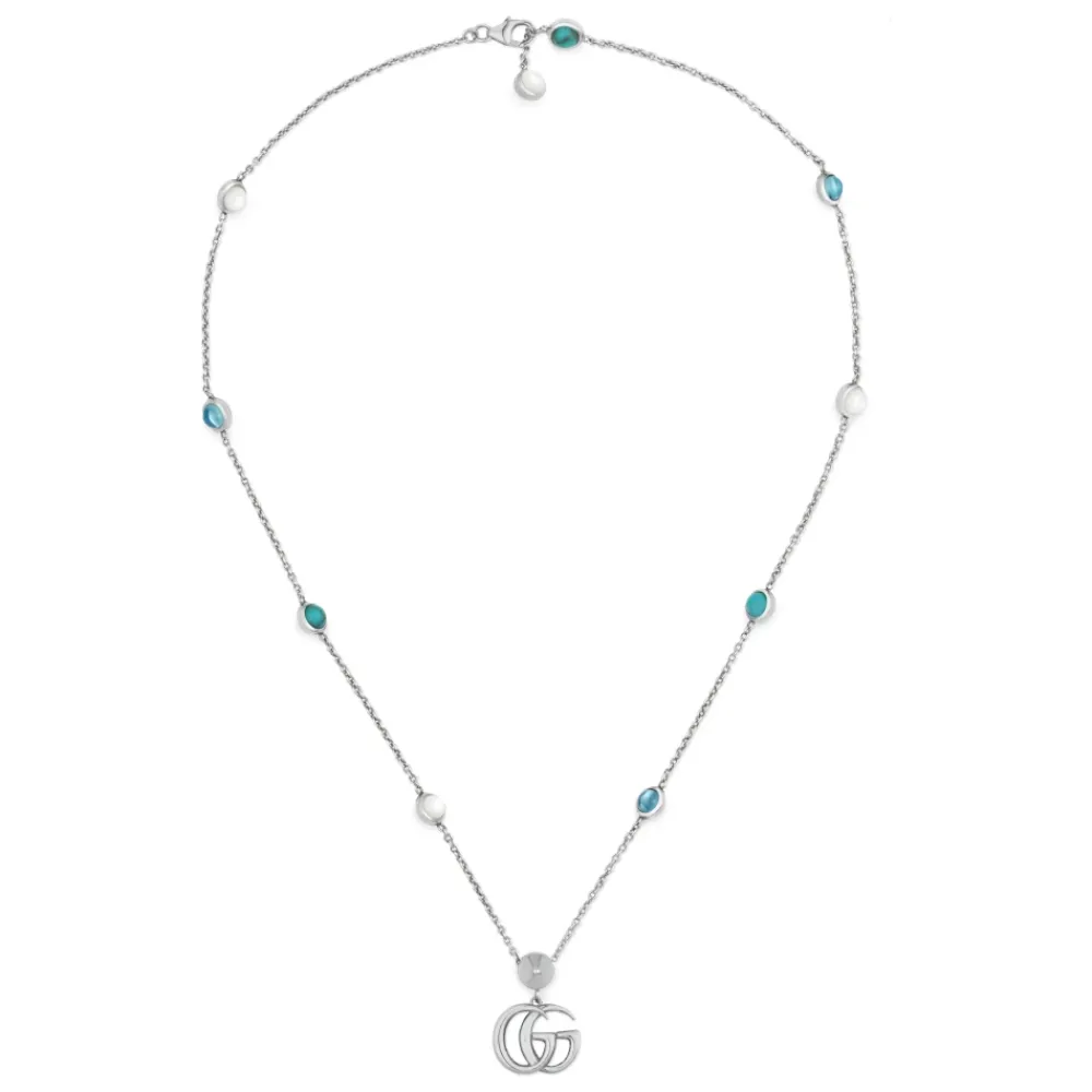 Smykker^Gucci YBB527399001 - Argento 925, Madreperla, Topazio, Resina - Halskæde med Interlocking G vedhæng i blankt ældet sterlingsølv, perlemor, blå topas og turkis harpiks Grøn